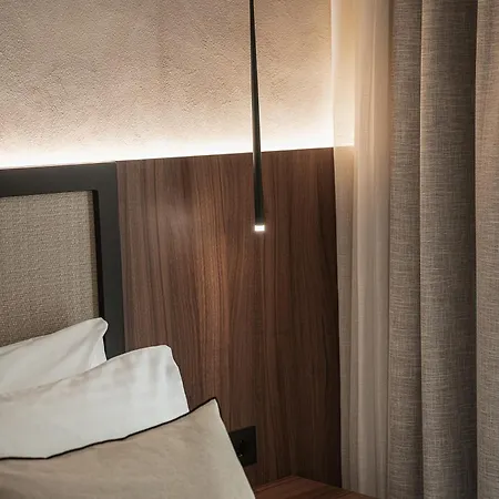 Copal Simple Staying *