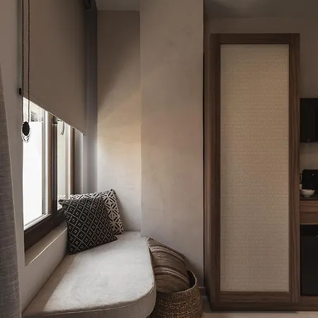 Copal Simple Staying