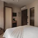 Copal Simple Staying * Ханья